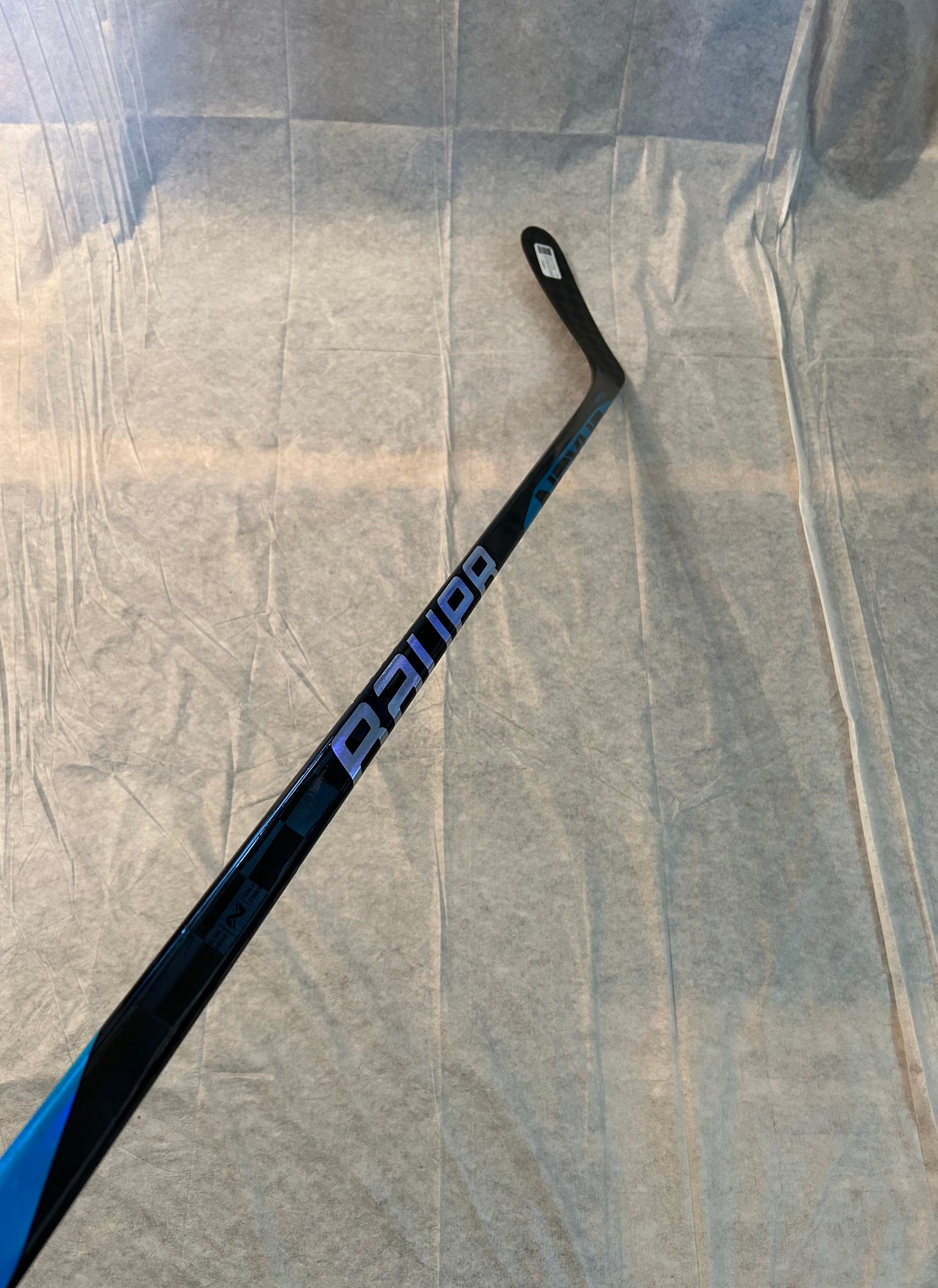 Bauer NEXUS SYNC Hockey Stick | 77 Flex P92 Curve | Senior Left