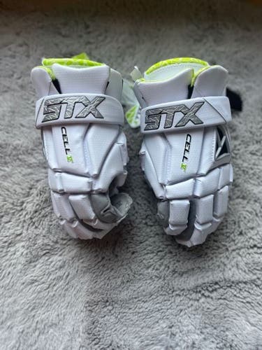 New Player's STX Large Cell V Lacrosse Gloves