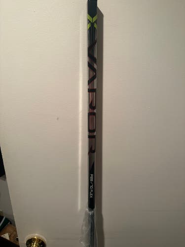 Bauer Hyperlite 2 Stick Left Hand P28 70 Flex-New in bag