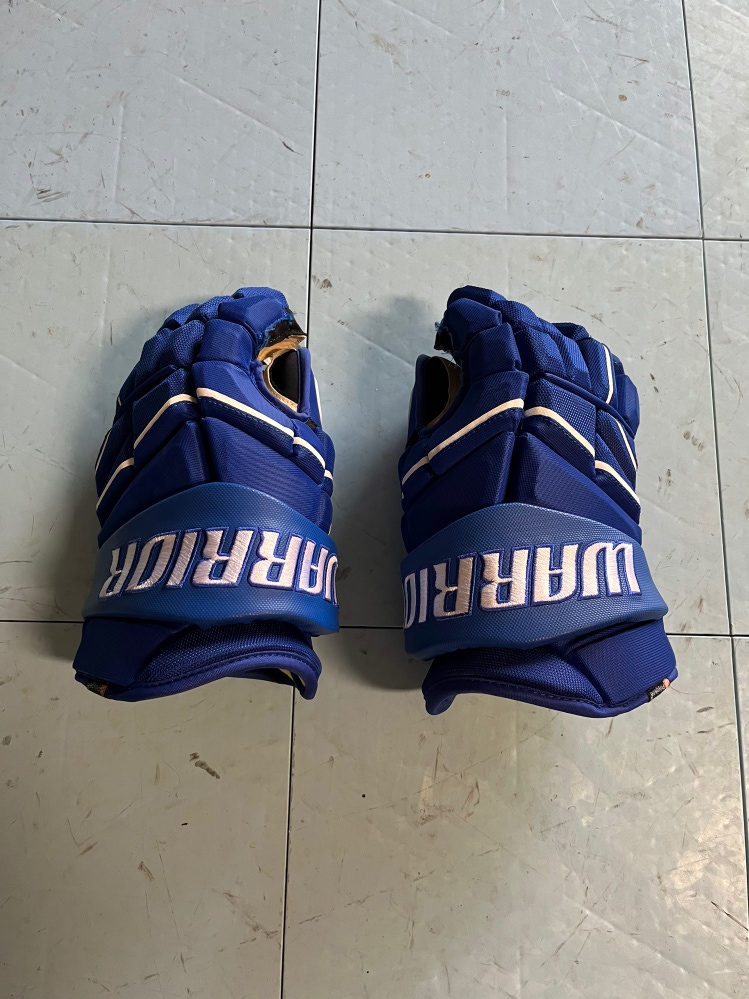 Warrior Alpha LX20 royal blue gloves 15”