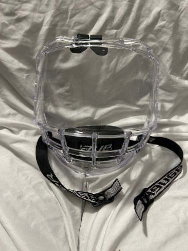 Used Senior Bauer Concept 3 Full Shield