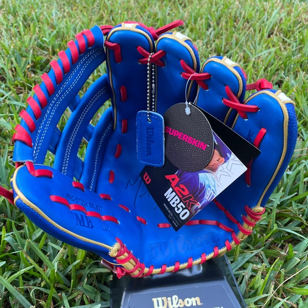 Lot Detail - 2019 Mookie Betts Game Used, Photomatched, & Signed/Inscribed  Wilson MB50 Model Glove Matched to 7/2, 7/7, 8/18, 8/31 & 9/29 (Resolution,  PSA/DNA & Beckett)