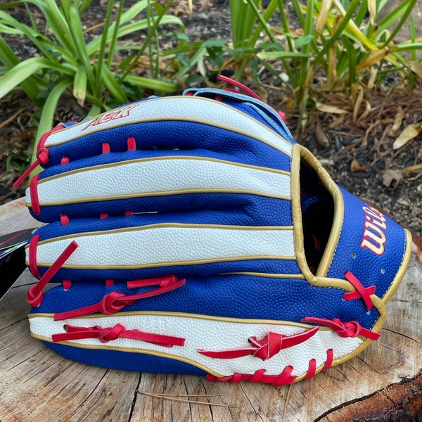 Lot Detail - 2019 Mookie Betts Game Used, Photomatched, & Signed/Inscribed  Wilson MB50 Model Glove Matched to 7/2, 7/7, 8/18, 8/31 & 9/29 (Resolution,  PSA/DNA & Beckett)