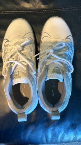 White Adult New Unisex Size 3.5 (Women's 4.5) Turf Cleats Nike Low Top