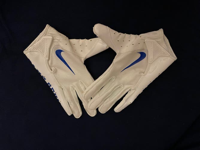 White Adult Large Nike Gloves