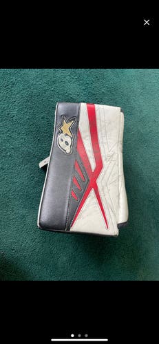 Brian’s Subzero 7.0 Junior Hockey Goalie Blocker