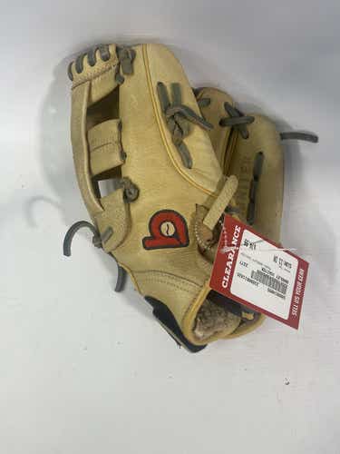 Used Bradley Igniter 11" Fielders Gloves