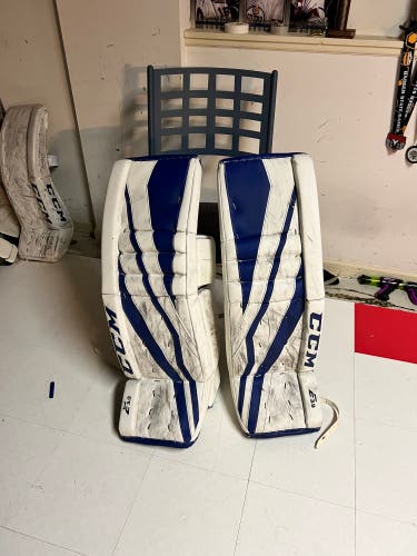 Ccm eFlex 3.9 leg pads