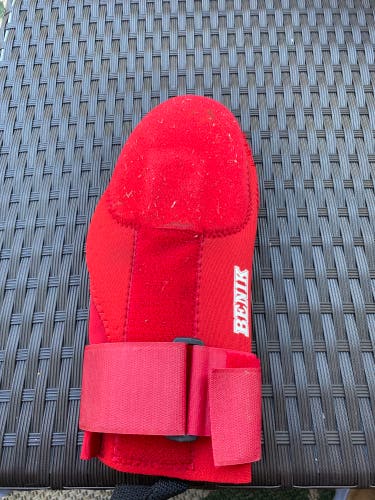 Red Benik Sliding Mitt