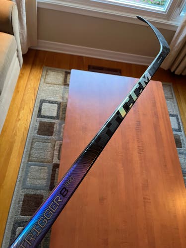 New Ccm Trigger 8 Pro RH, 75 Flex, P28