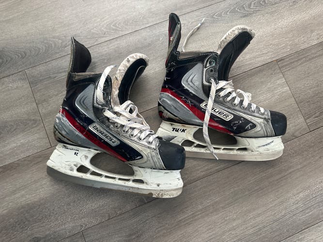 Bauer vapour APX size 9R. - Boot ONLY