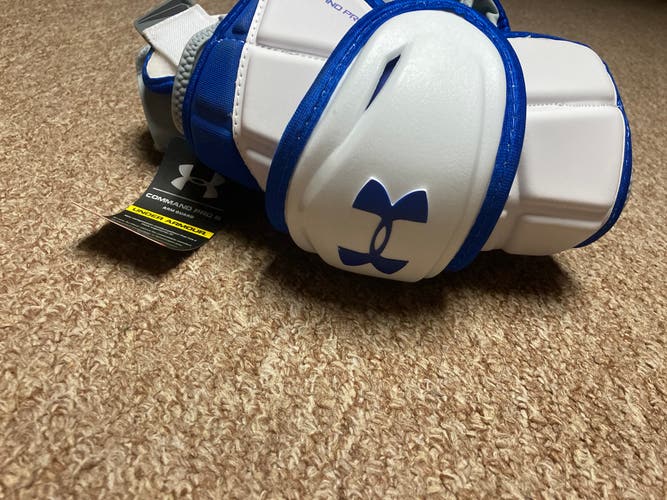 UNDER ARMOUR command pro III ARM PAD. size medium