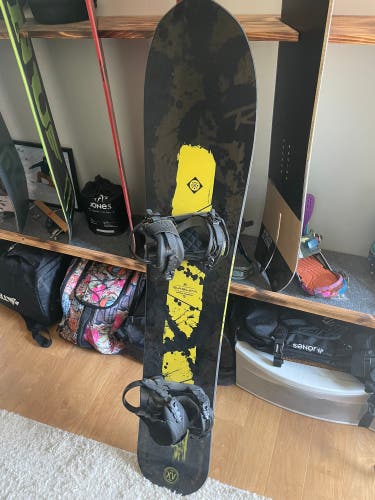NEW Rossignol Sashimi Snowboard With Bindings