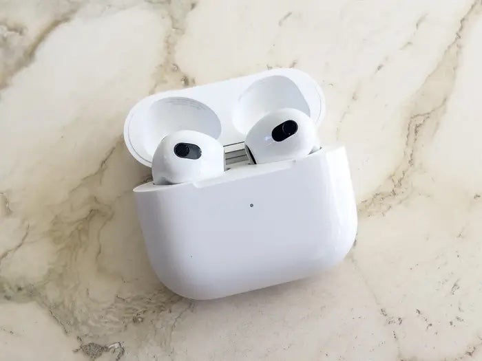 Apple AirPods 3rd Generation With MagSafe Wireless Case