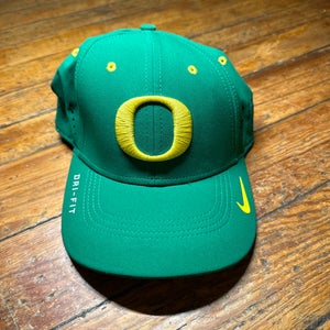 Green New Medium/Large Nike Hat