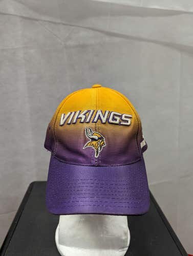 Vintage Minnesota Vikings Puma Gradeint Strapback Hat NFL Pro Line