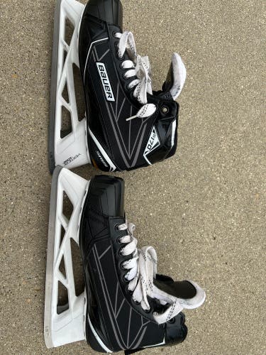 Used Bauer Regular Width  Size 9.5 Supreme S170 Hockey Goalie Skates