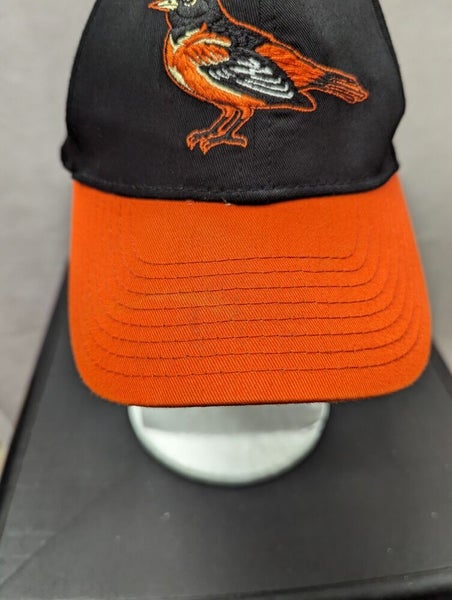 Baltimore Oriole Bird Trucker Hat