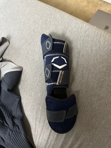 Blue Used Senior EvoShield Shin Guards Leg guard