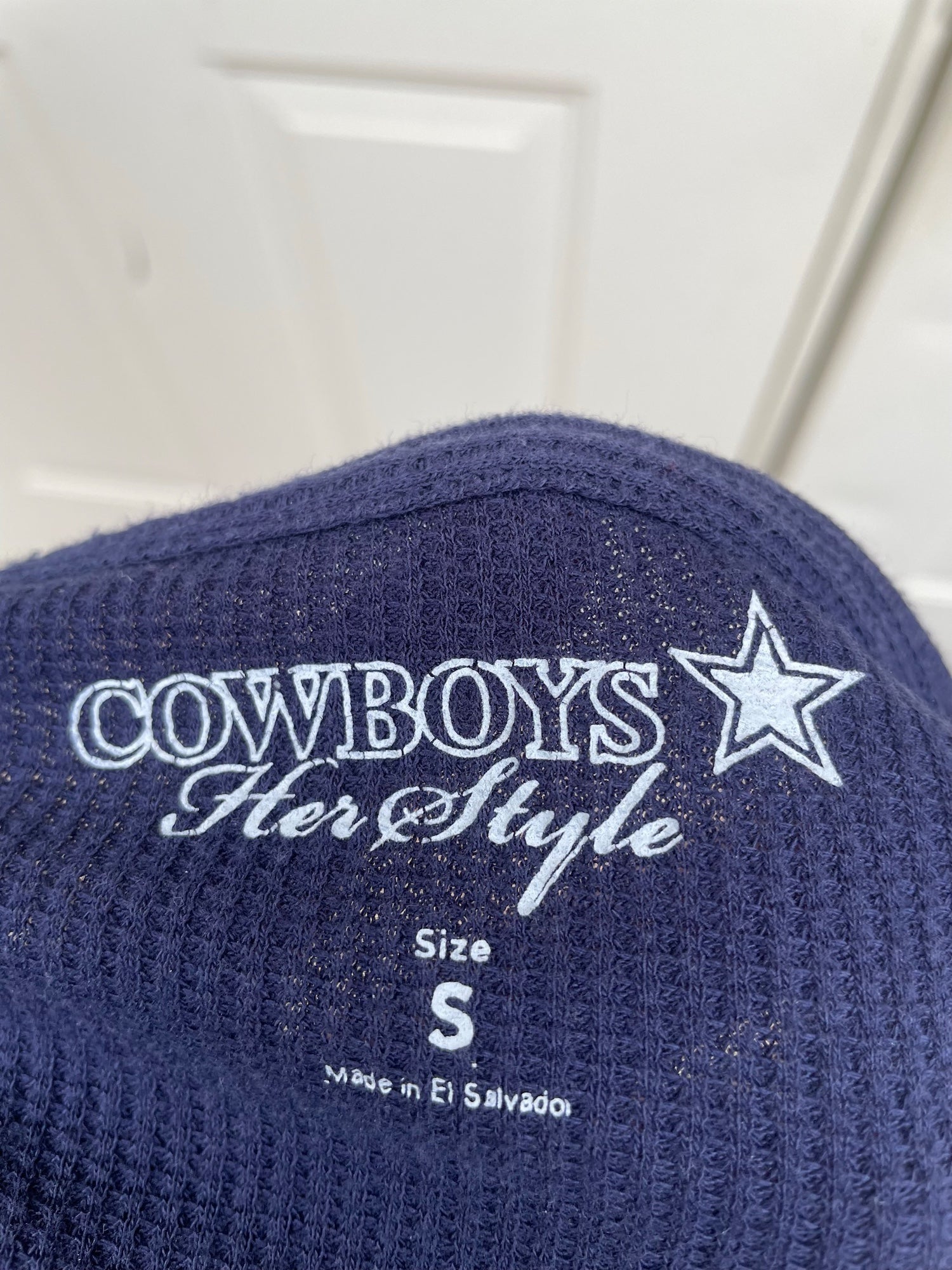 NFL DALLAS COWBOYS HER STYLE T-SHIRT LARGE NEW NWT - C&S Sports and Hobby