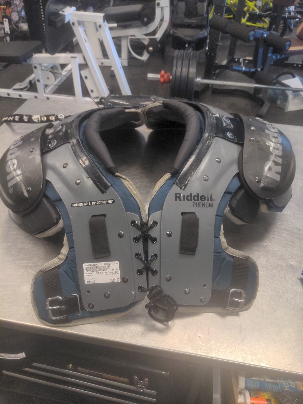 Riddell Phenom SK Adult Football Shoulder Pads - Skill Position - Sports  Unlimited