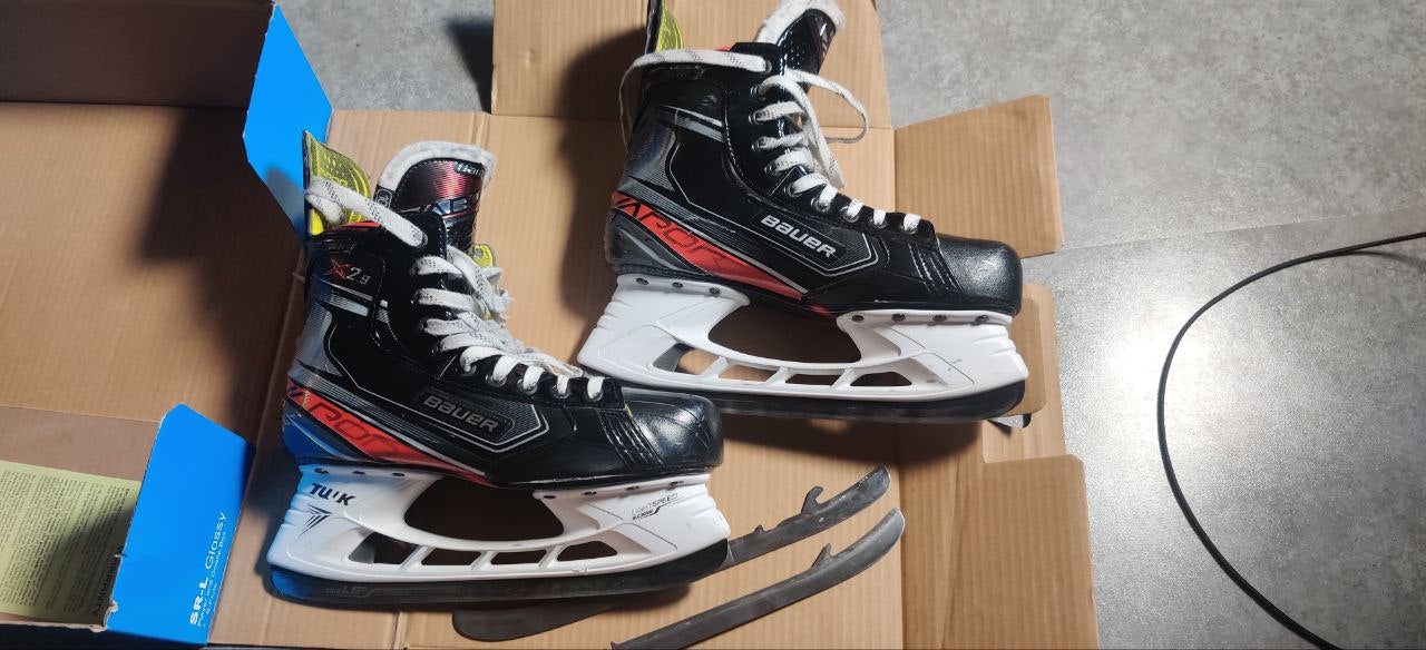 store sales Hockey Senior skates Bauer 