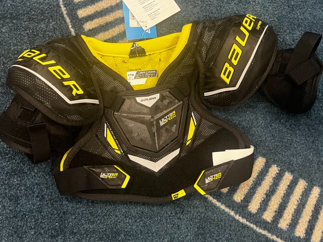 Youth New Bauer Ultra Sonic Shoulder Pads