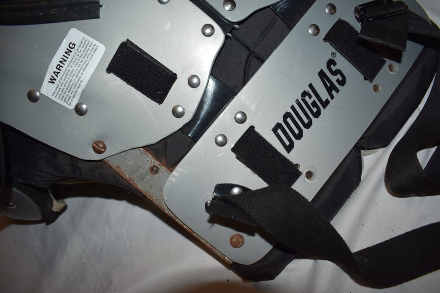 Douglas Destroyer QBS Football Shoulder Pads, Small (17-18 