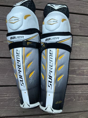 New Bauer  Supreme TotalOne Shin Pads 14”
