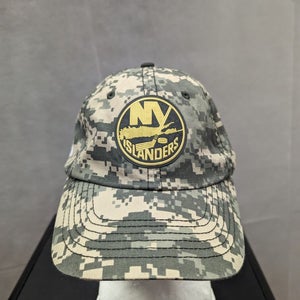 New York Islanders Camo Strapback Hat SGA