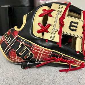 New October '23 GOTM 11.5" A2000 Baseball Glove