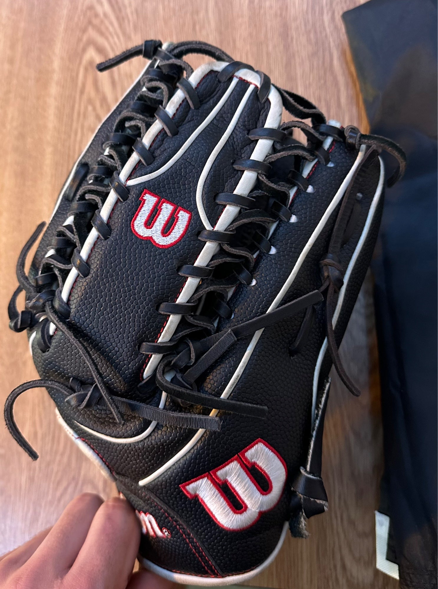 Wilson A2000 1799 WBW100998 12.75 Baseball Glove - 2022 Model