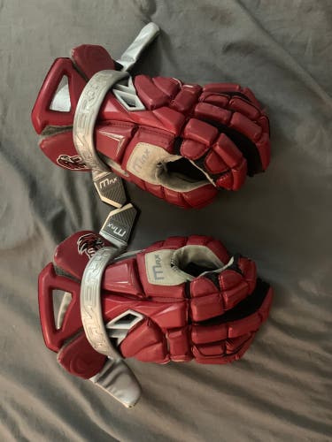 Used Player's Maverik 13" Max Lacrosse Gloves