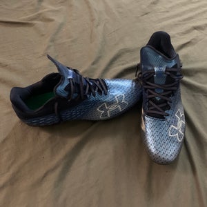Used Size 11 (Women's 12) Low Top Blur