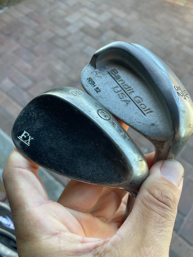 Golf wedges 52/60 deg in right handed  Steel