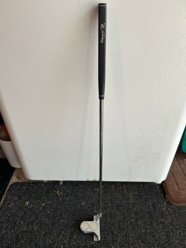 Gray MD Golf Right Handed Putter