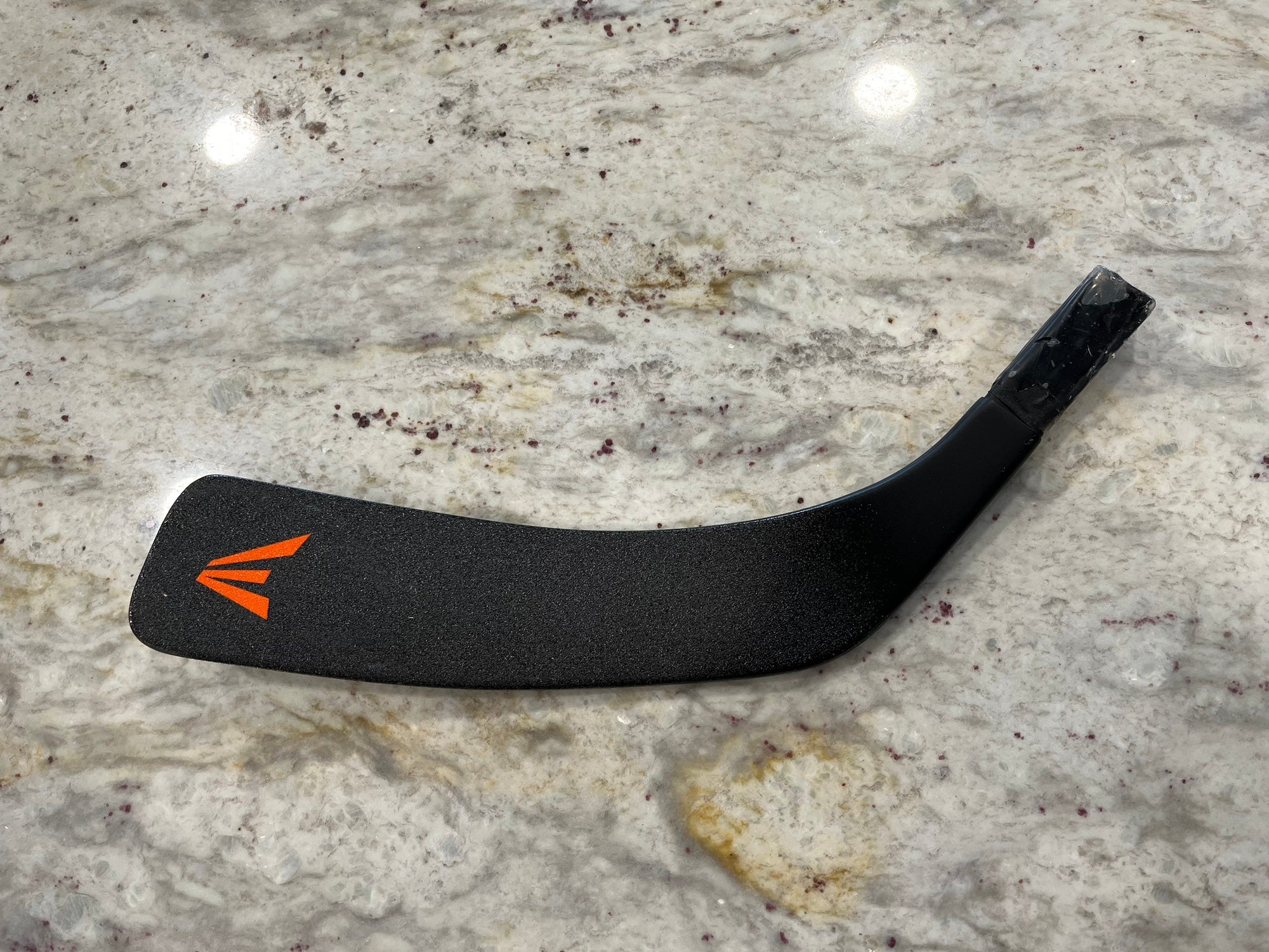 New Right Handed Heel Pattern Easton Mako II Tapered Stick Blade |  SidelineSwap