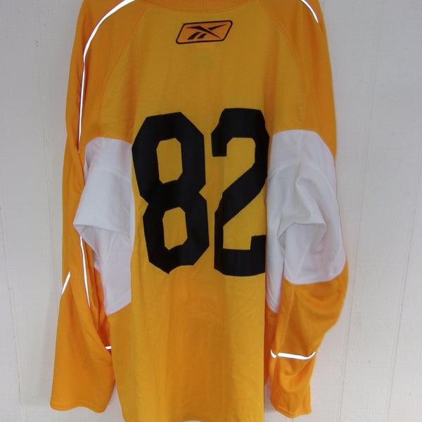 Phoenix Coyotes unused gold #82 Reebok practice jersey size 58 (everything  sewn on) from 2009-2011 | SidelineSwap