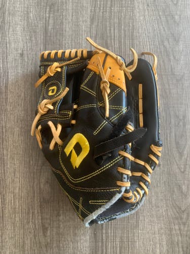 Used Right Hand Throw 11.5" Diablo Baseball Glove