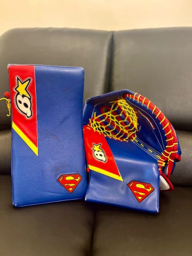 Brian's Custom Superman G-Netik 3 Pro Glove Set