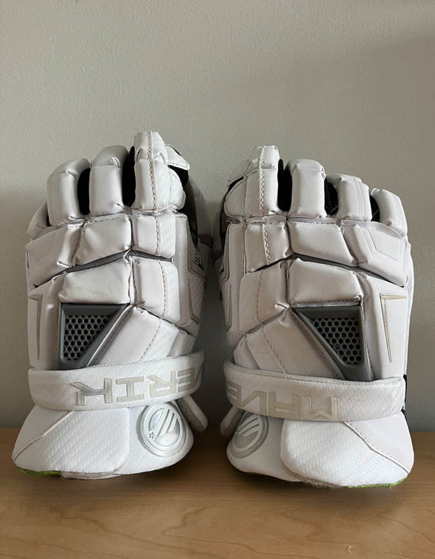 Lightly used Maverik M5 Goalie Gloves 13" OBO