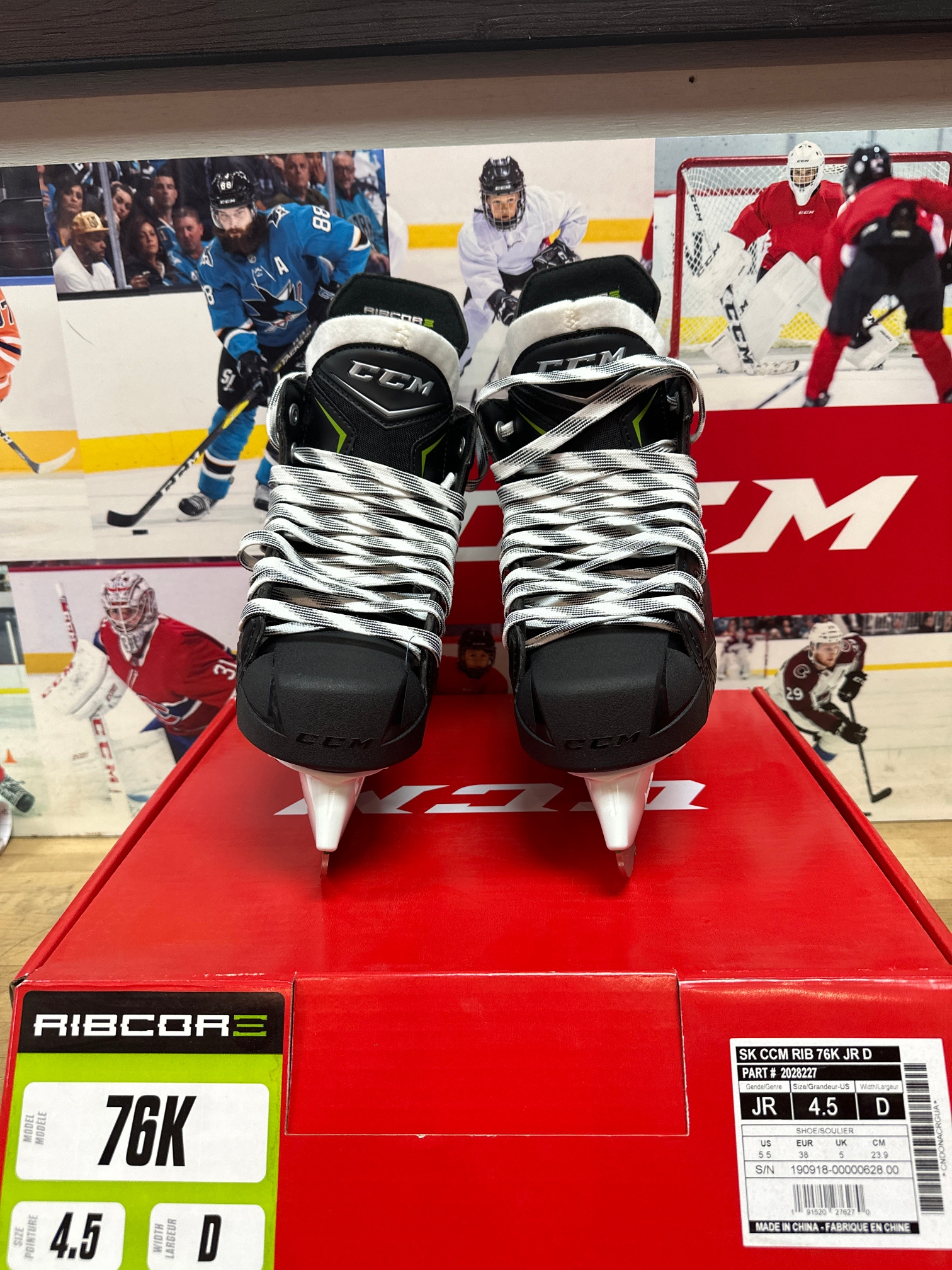 Senior New CCM RibCor 76k Hockey Skates Size 4.5