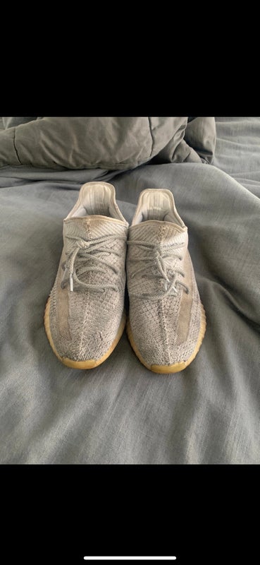 Brand New Adidas Yeezy boost 350 V2 Size 11.5 (price Negotiable)