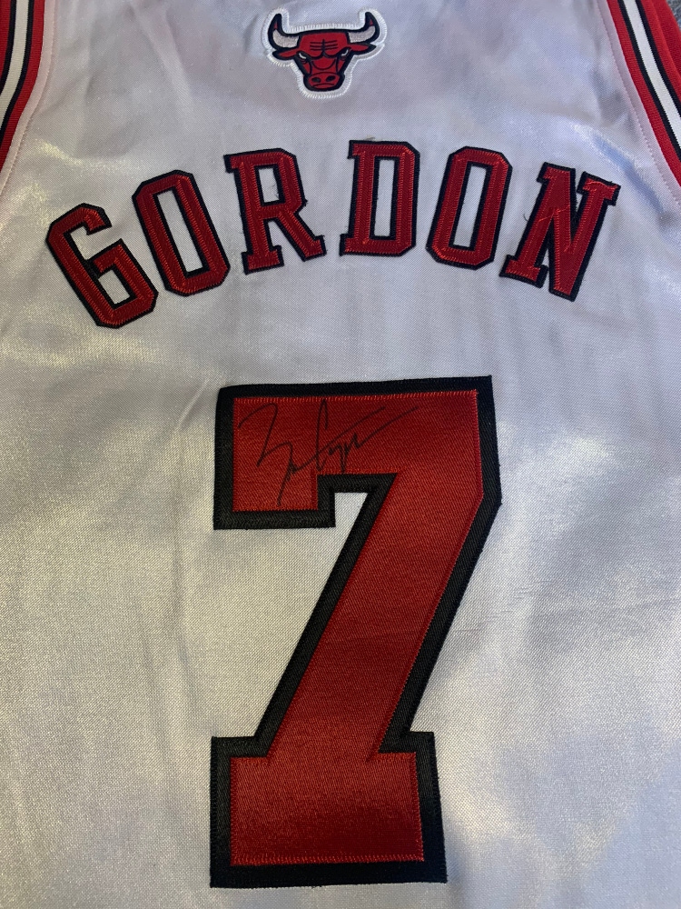 NBA Chicago White Bulls Adidas Authentic Jersey #7 Signed by Ben Gordon Size 48