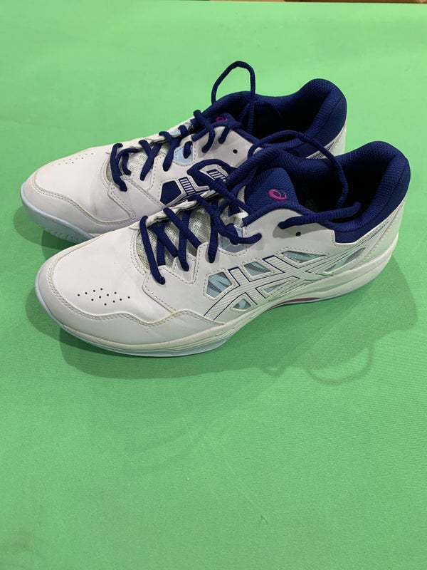White Adult Used Women’s 10.5 Asics (9.5 Men's) Tennis Shoes (Mint Condition!)