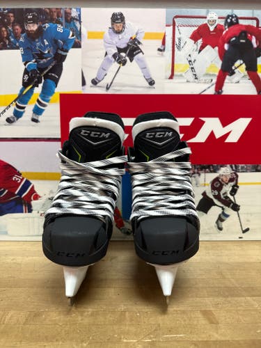 Senior New CCM RibCor 76k Hockey Skates Size 1.5