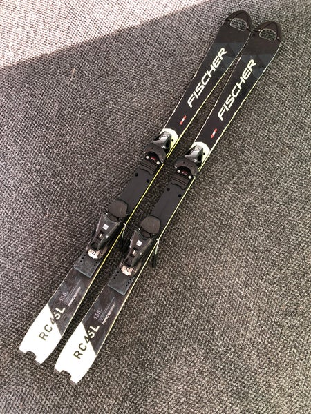 Used Less than 140 cm Fischer RC4 World Cup SL 135 Racing Skis Yes 7
