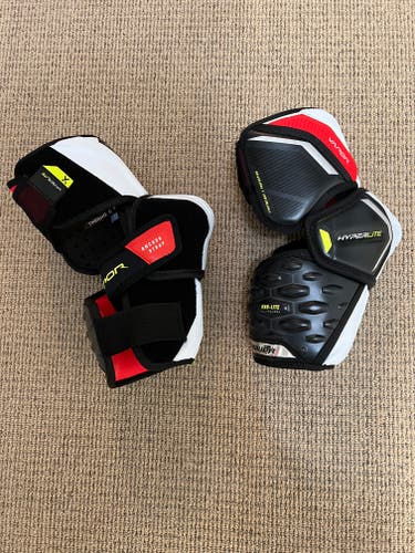 Used Medium Bauer Vapor Hyperlite Elbow Pads