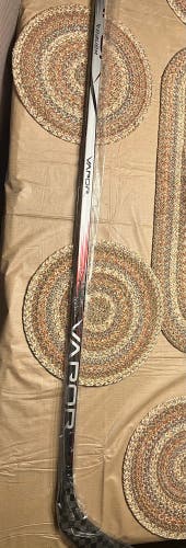 New Right Handed P28 Pro Stock vapor hyperlite 2 Hockey Stick