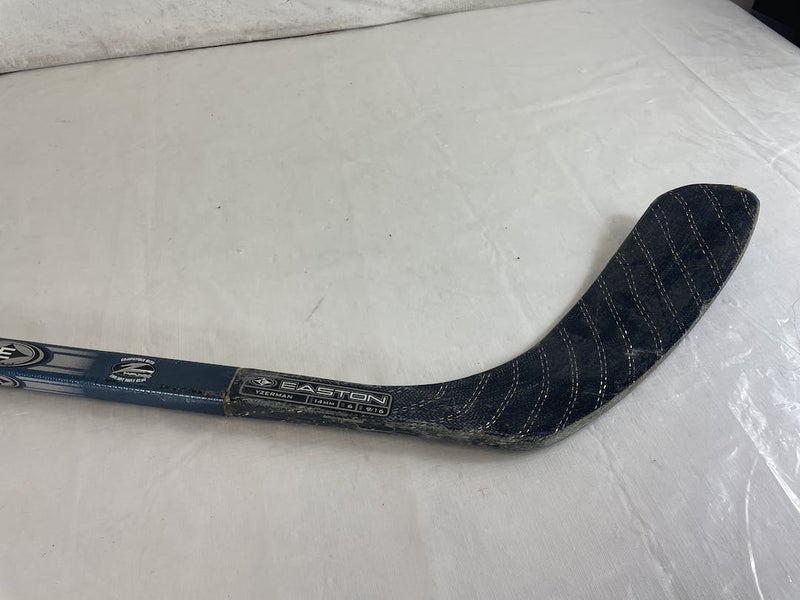 Used Easton Mako M5 85 Flex Senior 2-piece Hockey Stick W Bauer